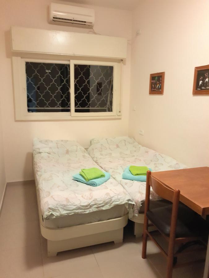 3 Stairs Only To Cozy Flat On Hillel St Apartment Haifa Luaran gambar