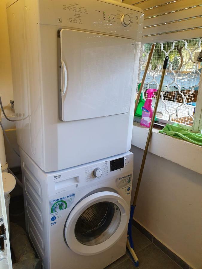 3 Stairs Only To Cozy Flat On Hillel St Apartment Haifa Luaran gambar